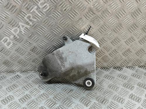 Used Engine mount Engine mount MERCEDES-BENZ CLA Coupe (C117) CLA 180 (117.342) (122 hp) 18605246 18605246