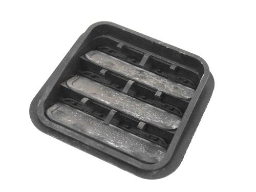 Used Grille SSANGYONG TIVOLI 1.6 (126 hp) 30225473