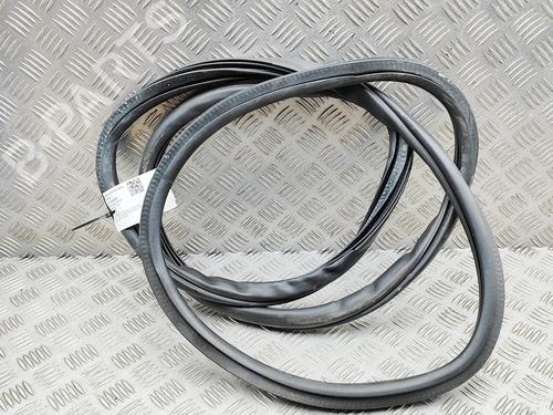 Used Rubber door seal Rubber door seal CADILLAC ESCALADE 6.2 AWD (426 hp) 33377764 33377764