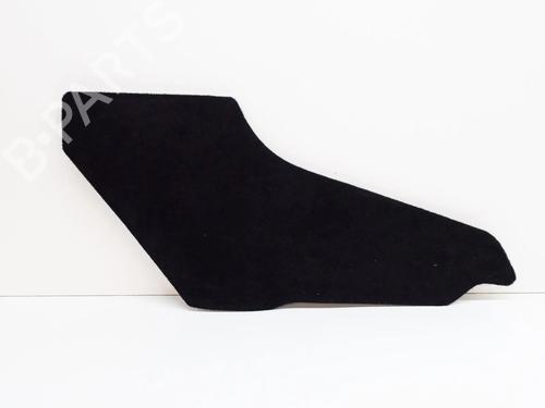 middle-console-tesla-model-3-5yj3-2017-27758522 main image