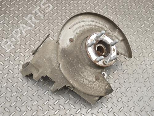 Used Left rear steering knuckle LAND ROVER RANGE ROVER VELAR (L560) 2.0 D180 TD4 4x4 (180 hp) 31072867