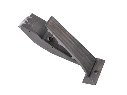 pedal-bmw-3-e90-2004-2005-2006-2007-2008-2009-2010-2011-2012-33343540 main image