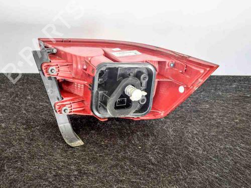 Right taillight VW PASSAT B7 (362) 1.6 TDI | BP7737227C35