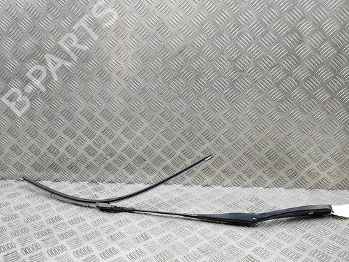 Used Front windshield wiper arm Front windshield wiper arm BMW X5 (G05, F95) xDrive 45 e Plug-in Hybrid (394 hp) 36358485 36358485