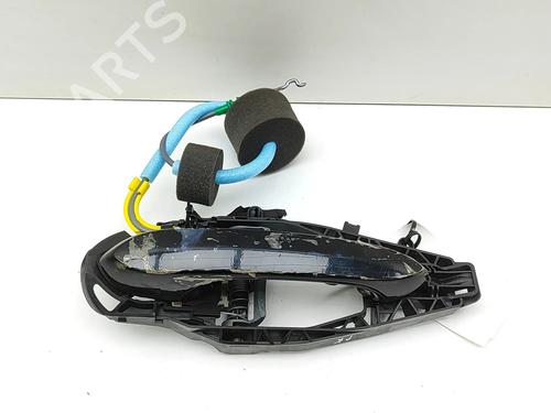 Used Front left exterior door handle Front left exterior door handle 33375617 33375617