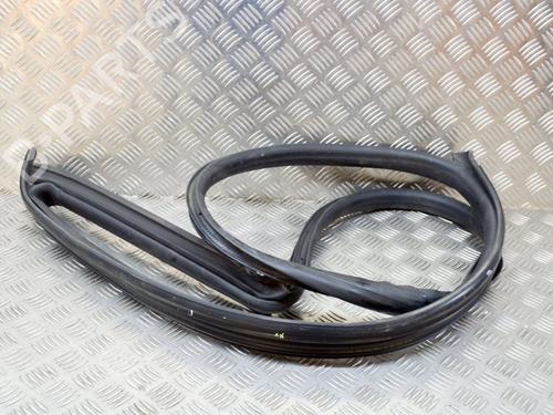 Rubber door seal MASERATI QUATTROPORTE VI 3.8 GT S | BP14628626C142 