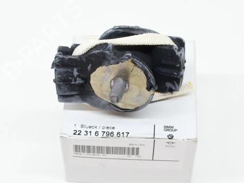 Used Gearbox mount Gearbox mount AUDI Q5 (8RB) 2.0 TDI quattro (177 hp) 10402535 10402535