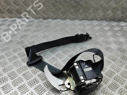 rear-left-seatbelt-volvo-xc40-536-2017-31859206 main image