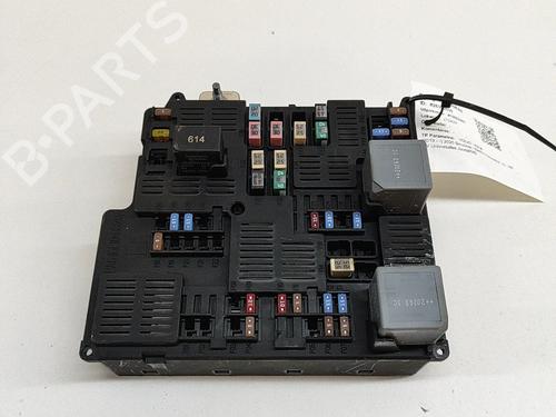 Used Fuse box Fuse box VOLVO S60 III (224) T6 Twin Engine AWD (340 hp) 27776855 27776855