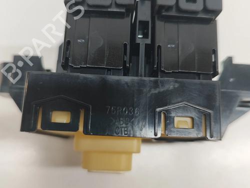 Switch TOYOTA bZ4X (_EAM1_) EV (YEAM15) | BP28560776I30