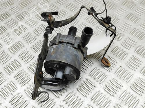 Used Auxiliary water pump SMART FORTWO Coupe (453) electric drive / EQ (453.391) (56 hp) 31687165