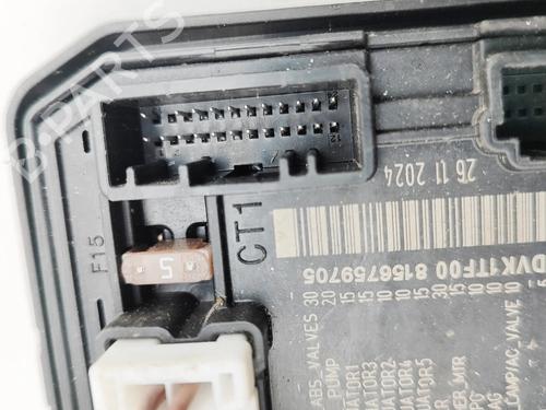 Fuse box RENAULT MASTER III Van (FV) 2.3 dCi 130 FWD (FV0M, FV0Y, FV0J, FV02, FV03) | BP39472900E1 - Image 7