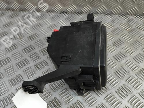 Fuse box JAGUAR XF II (X260) 2.0 D | BP27158313E1