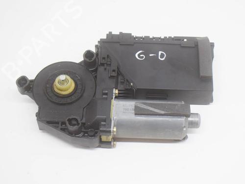 Used Right rear window motor Right rear window motor VW PHAETON (3D1, 3D2, 3D3, 3D4, 3D6, 3D7, 3D8, 3D9) 5.0 V10 TDI 4motion (313 hp) 7543166 7543166