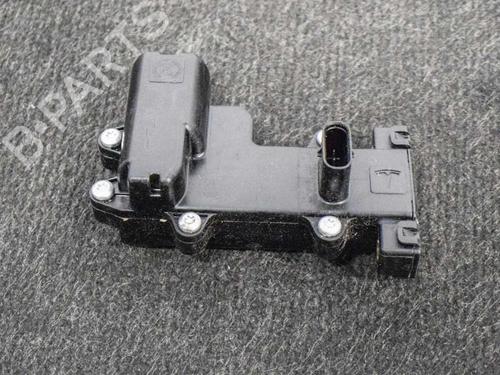 BP8833819M83 main image