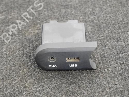 Used Electronic module KIA CEE'D (JD) 1.4 CVVT (100 hp) 6751499