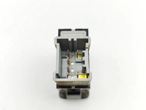 Switch ISUZU D-MAX II (TFR, TFS) 2.5 CRDi 4x4 (TFS86J) | BP38875529I30 - Image 5