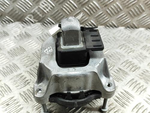 Used Engine mount BMW X7 (G07) xDrive 40 d Mild-Hybrid (340 hp) 27795643