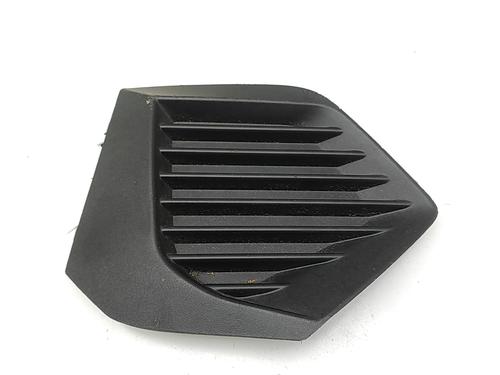 Used Grille PEUGEOT 2008 II (UD_, US_, UY_, UJ_, UR_, UC_) e-2008 (UKZKXZ) (136 hp) 30131308