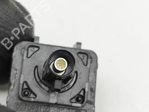 Camera PEUGEOT 508 II (FB_, FH_, F3_) Hybrid 225 (F35GQU) | BP29975527E14 