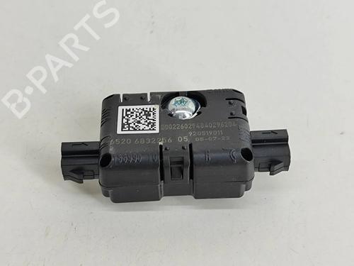 Used Electronic module Electronic module BMW X7 (G07) xDrive 40 d Mild-Hybrid (352 hp) 27772737 27772737