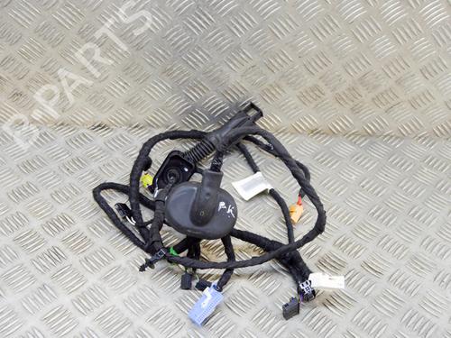 BP27760546E16 main image