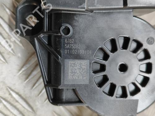 Right rear window motor BMW X1 (U11) iX1 xDrive 30 | BP28590068E22 - Image 7