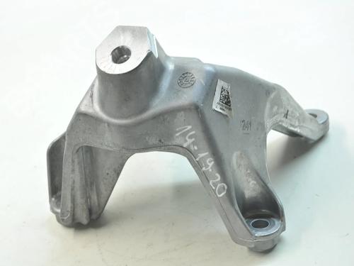 Used Support VW PASSAT B8 (3G2, CB2) 1.4 TSI (150 hp) 30212424