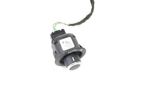 Used Switch LAND ROVER DISCOVERY V (L462) 2.0 Sd4 4x4 (241 hp) 30210470