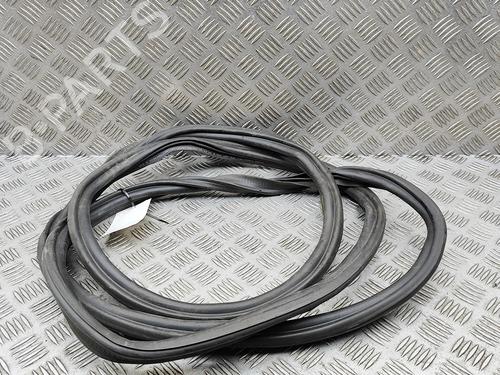 Gummiliste SKODA SUPERB III Estate (3V5) 2.0 TDI (150 hp) 31902997