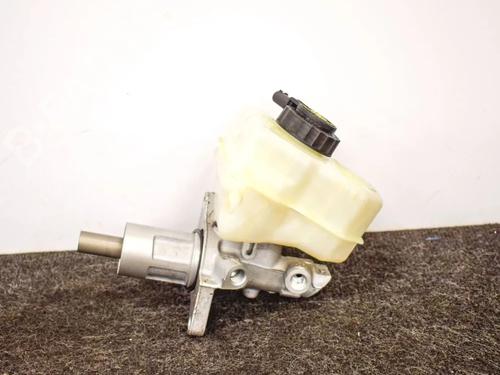 Used Brake master cylinder Brake master cylinder BMW 1 Convertible (E88) 135 i (306 hp) 14664893 14664893