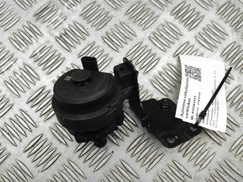 Used Auxiliary water pump BMW X5 (G05, F95) xDrive 30 d Mild-Hybrid (298 hp) 31592671