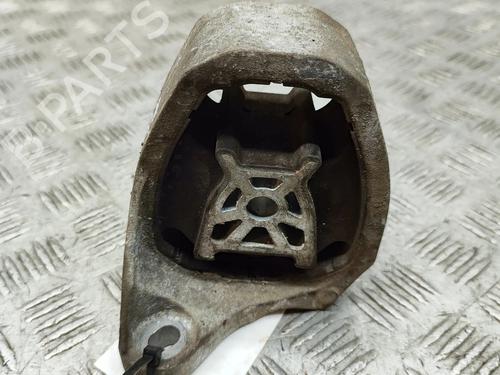 subframe-volvo-xc90-ii-256-t8-hybrid-awd-31330592-2014-22352492 main image