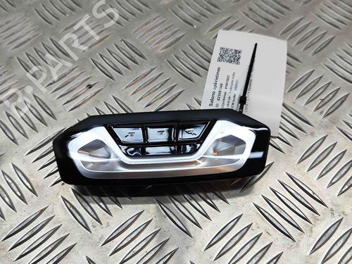 Used Interior roof light BMW 7 (G11, G12) 730 d, Ld (265 hp) 19501299