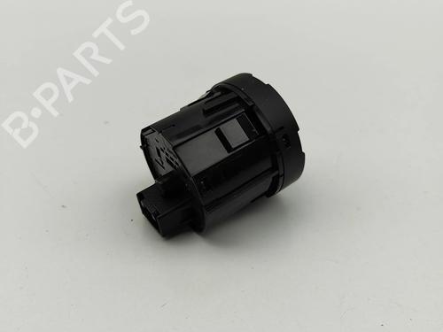 Switch TOYOTA HILUX VIII Pickup (_N1_) 2.8 TD 4WD (GUN126) | BP28434056I30