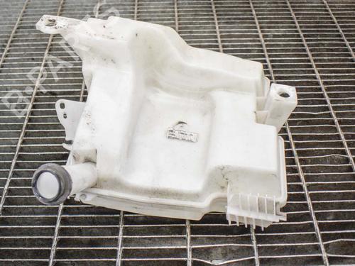 Used Windscreen washer tank FORD FOCUS III 1.0 EcoBoost (100 hp) 6764367