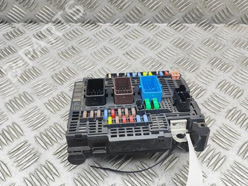 Used Fuse box Fuse box 38094555 38094555