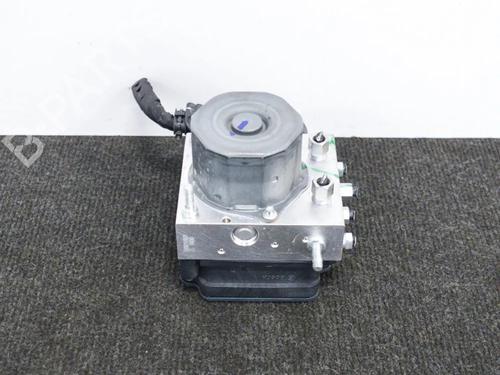 Used ABS pump NISSAN QASHQAI II (J11, J11_) 1.2 DIG-T (115 hp) 6757976