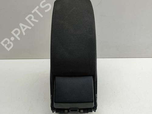 Used Armrest / Center console Armrest / Center console SKODA YETI (5L) 2.0 TDI 4x4 (110 hp) 33386268 33386268
