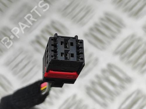 Tailgate lift support VW MULTIVAN T7 (STM, STN) 1.4 eHybrid | BP33972141C138 - Image 5