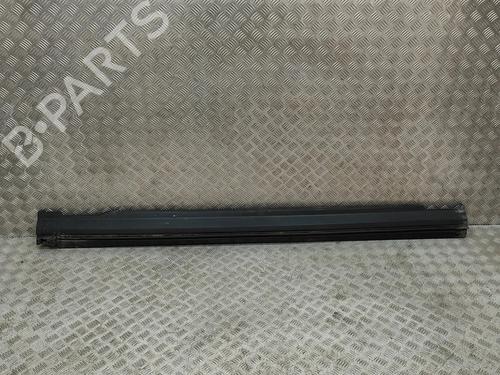 Used Right sideskirt Right sideskirt VOLVO C40 (539) Recharge AWD (408 hp) 33377140 33377140