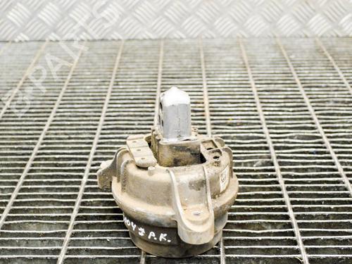 Used Engine mount BMW 5 (F10) 520 d (184 hp) 8838107