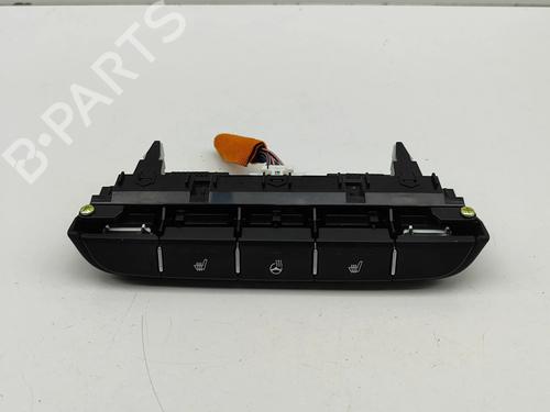 switch-kia-ceed-cd-2018-29392124 main image