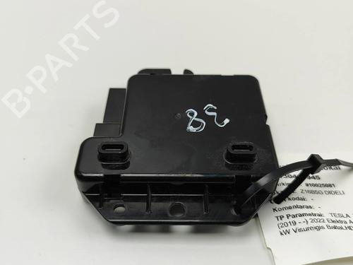 Electronic module TESLA MODEL Y (5YJY) EV Performance All-wheel Drive | BP33371091M83  - Image 5