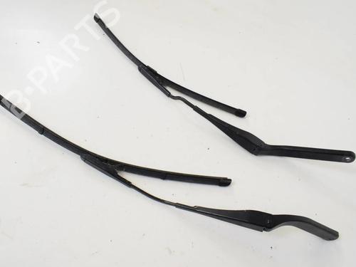 Used Front windshield wiper arm MINI MINI COUNTRYMAN (R60) Cooper SD ALL4 (143 hp) 30208387
