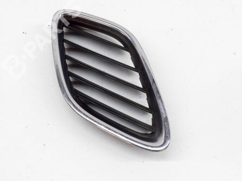 Used Front grille Front grille SAAB 9-3 Convertible (YS3F) 1,8t (150 hp) 10070537 10070537