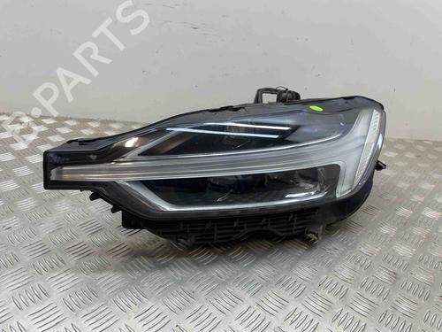 Used Left headlight VOLVO XC60 II (246) D4 AWD (190 hp) 24581633