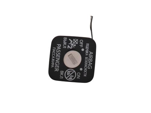 switch-toyota-c-hr-_x1_-2016-33354912 main image