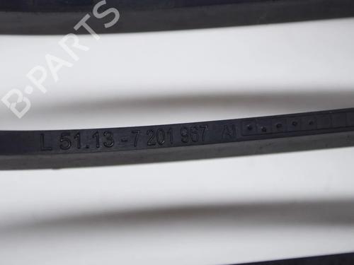 Grille BMW 3 (E90) 320 i | BP10526839C40