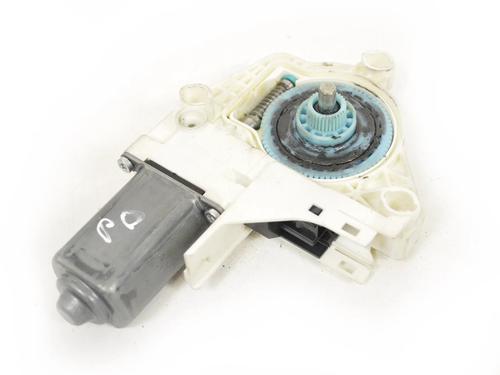 Used Right front window motor Right front window motor AUDI A1 (8X1, 8XK) 1.4 TFSI (185 hp) 33343358 33343358